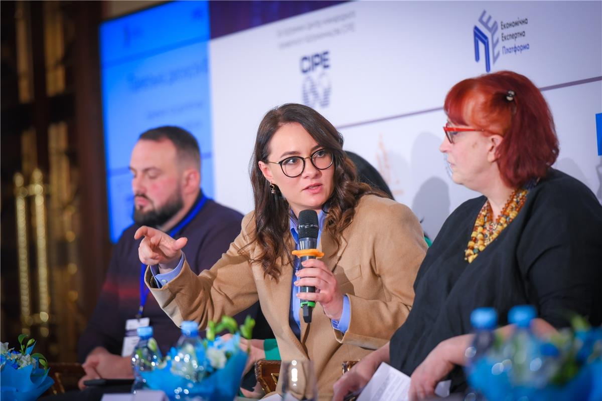 Юлія Свириденко на Форумі «Діалог громадянського суспільства, бізнесу та влади: виклики воєнного часу»