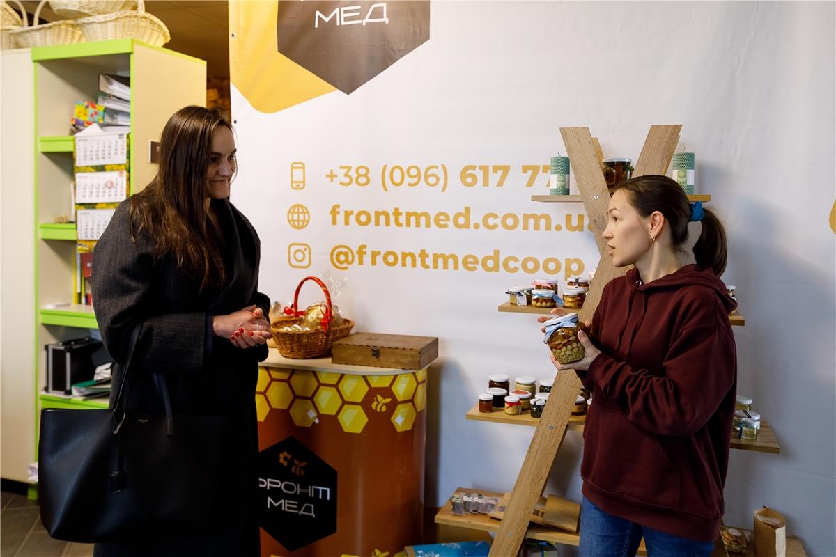єРобота: На Хмельниччині нарощують виробництво продукції з меду

