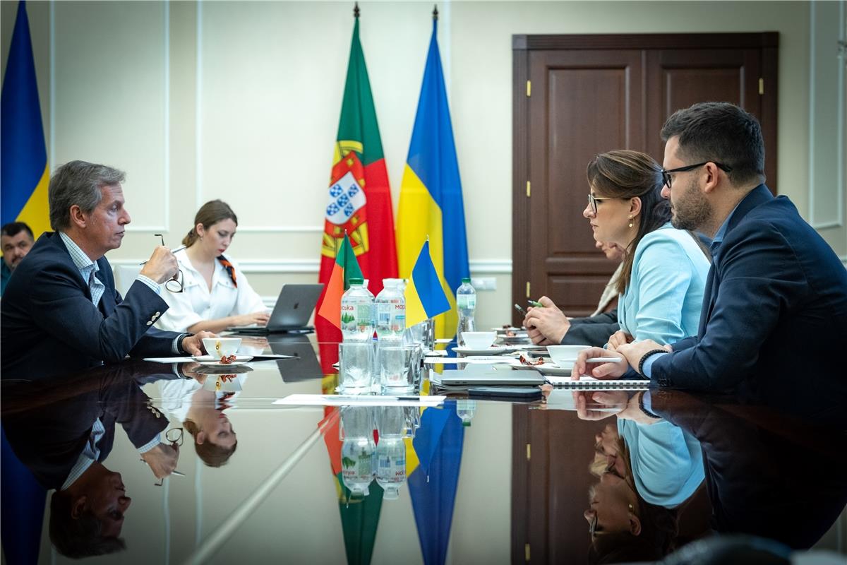 Україна і Португалія поглиблюють співпрацю щодо підтримки приватного сектору економіки та відновлення зруйнованої інфраструктури, - Юлія Свириденко
