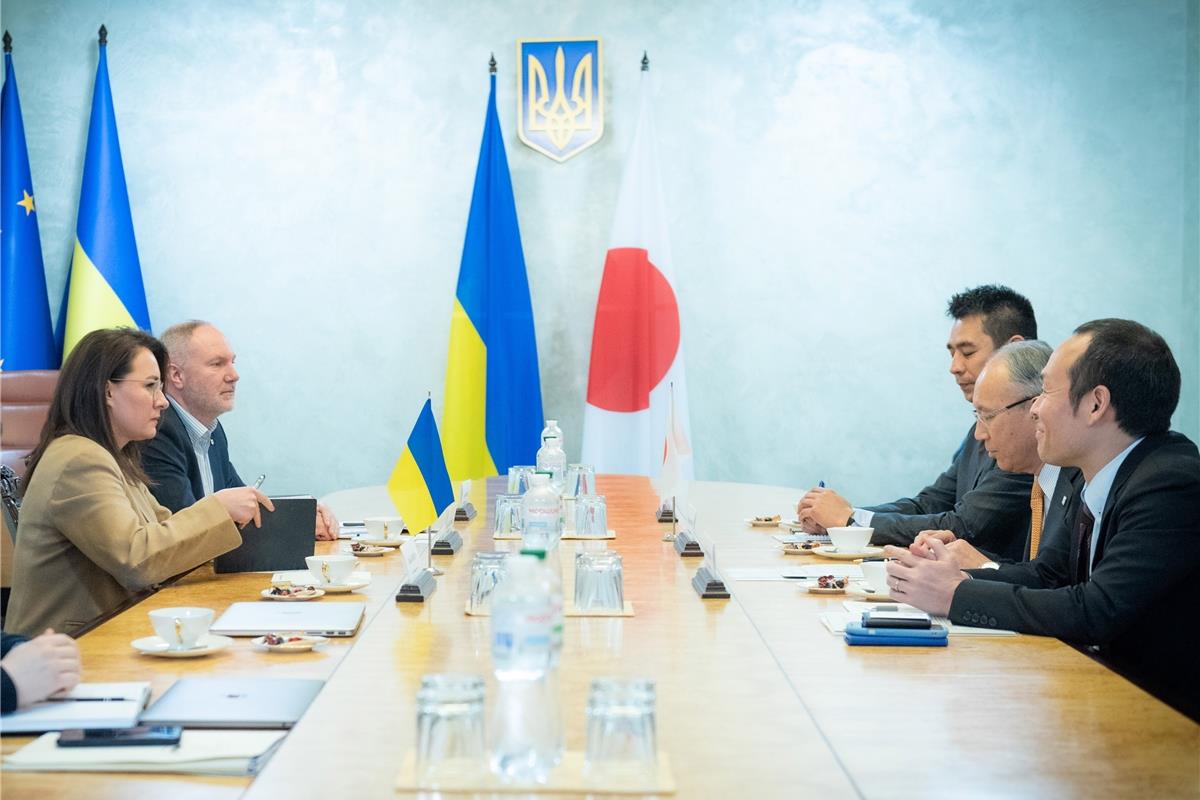 Посол Японії