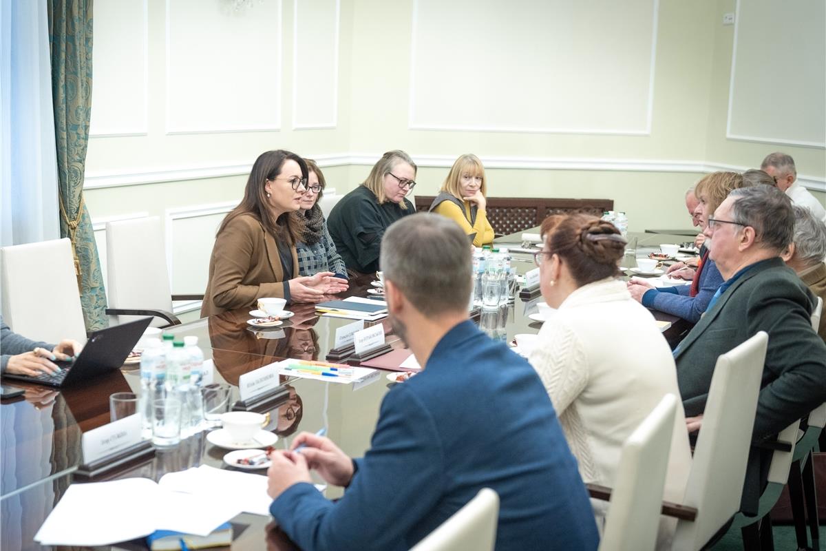 Мінекономіки спільно з науковцями напрацюють комплекс рішень для забезпечення сталого економічного зростання