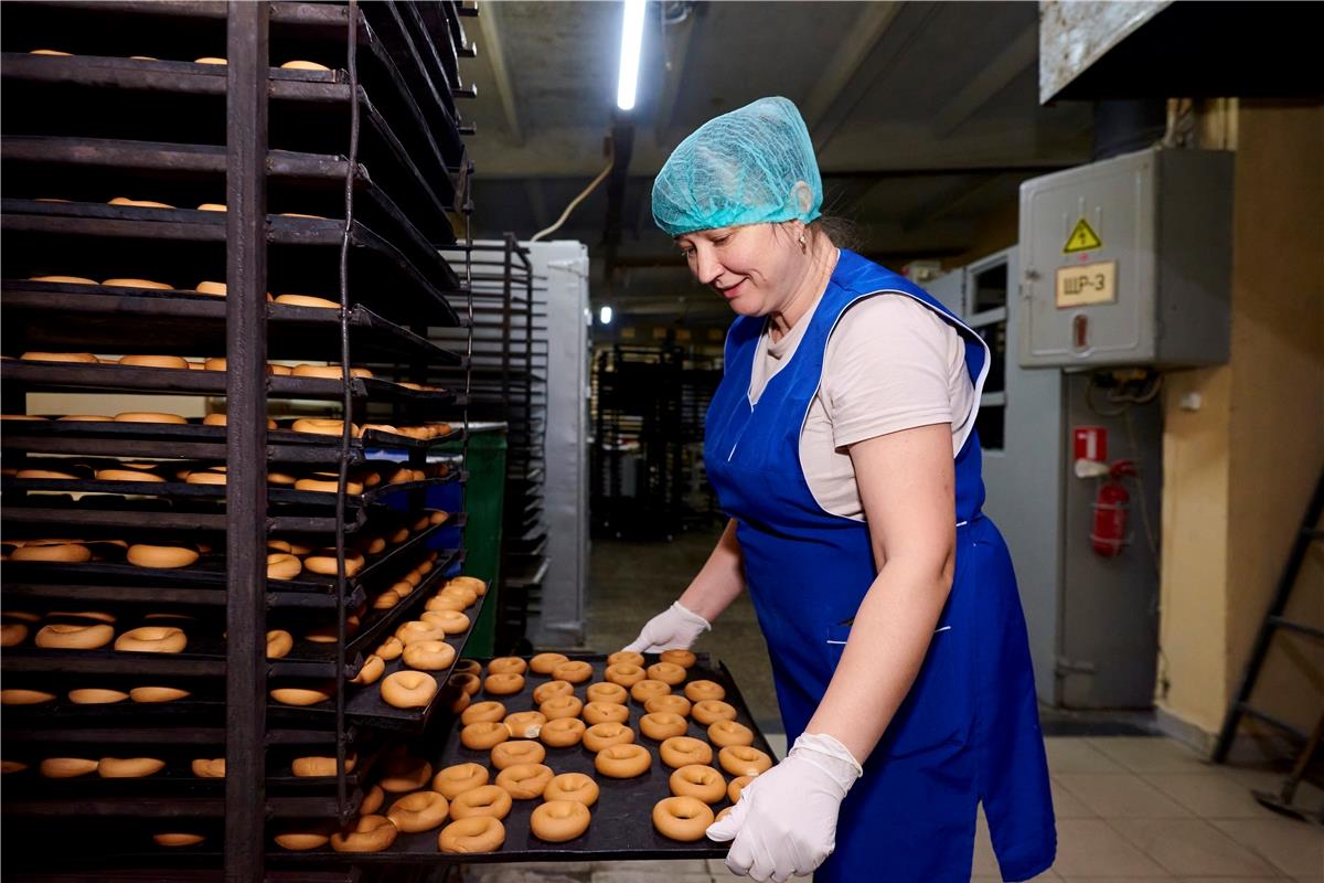 єРобота: “Веселий колобок” готовий експортувати свою кондитерську продукцію 