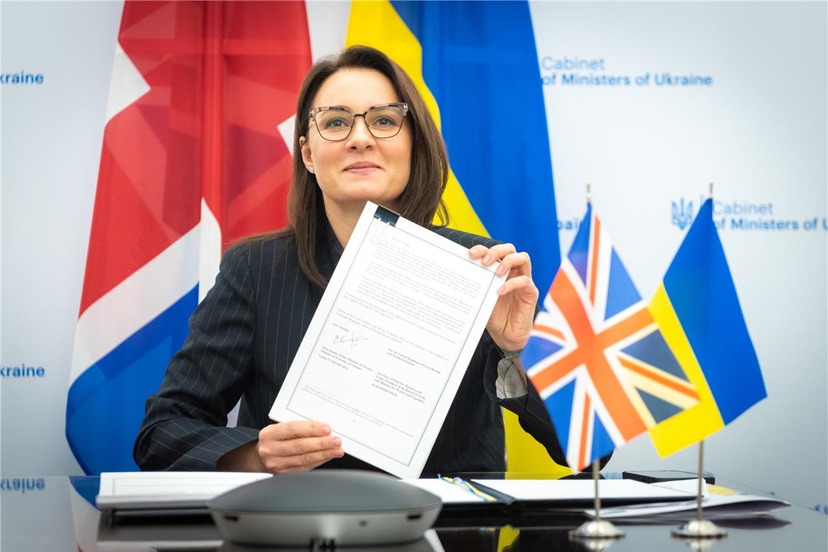 Україна та Велика Британія підписали Угоду про цифрову торгівлю
