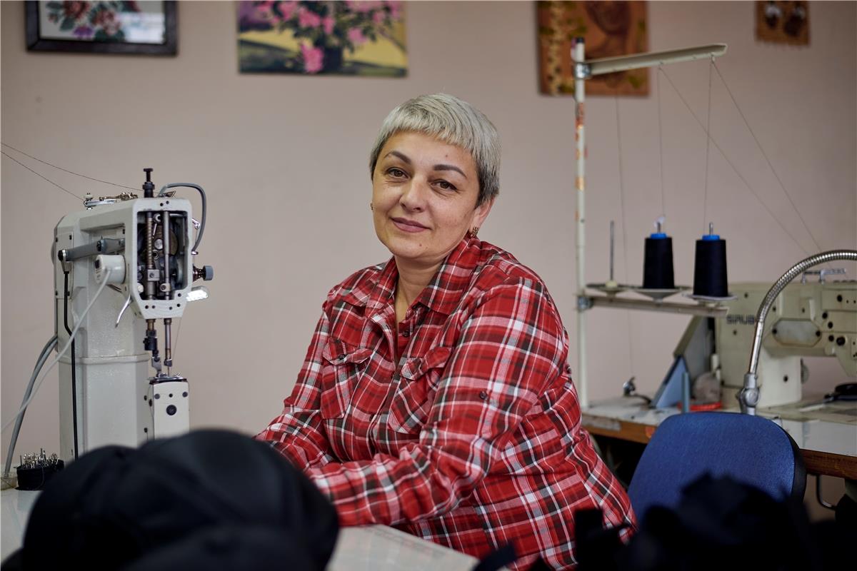 єРобота: Підприємиця з Харківщини модернізувала швейне виробництво